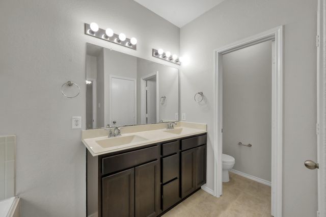 9594 E Woodmark, Conroe, TX 77304