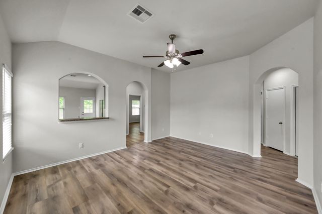 9594 E Woodmark, Conroe, TX 77304