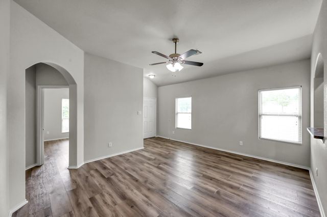 9594 E Woodmark, Conroe, TX 77304