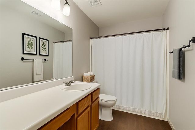 5012 Daymon CT, Hutto, TX 78634