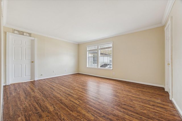 218 W 15th Street D, Houston, TX 77008