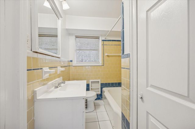 218 W 15th Street D, Houston, TX 77008