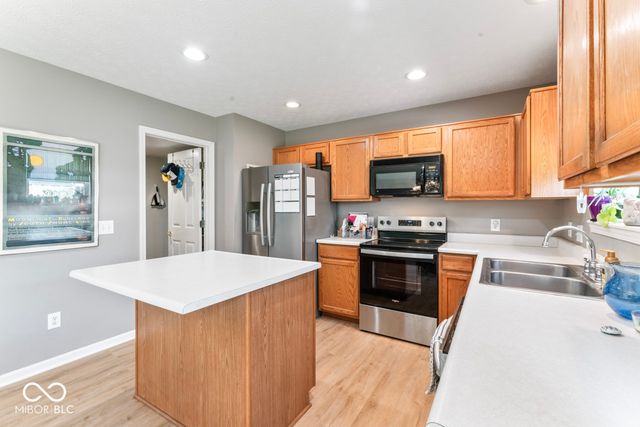 5872 Sandalwood Drive, Carmel, IN 46033