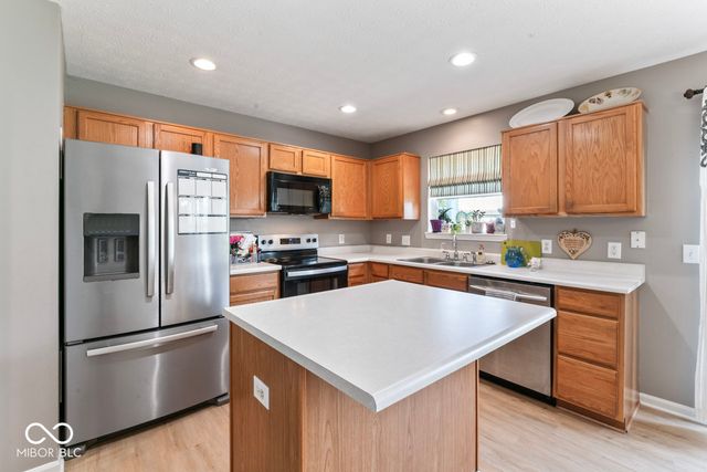 5872 Sandalwood Drive, Carmel, IN 46033