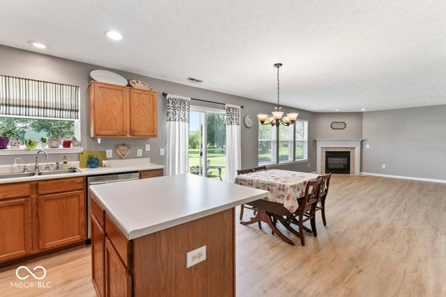 5872 Sandalwood Drive, Carmel, IN 46033