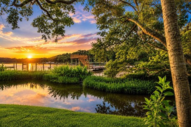 RIVERVIEW DRIVE, Riverview, FL 33578