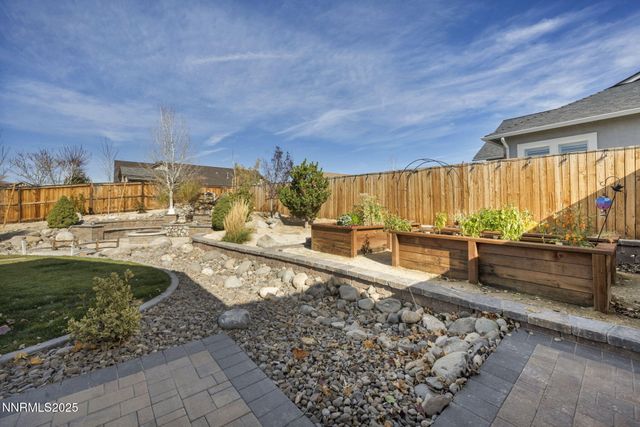 309 Coyote Crossing, Sparks, NV 89441