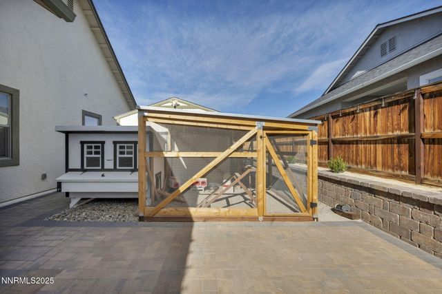 309 Coyote Crossing, Sparks, NV 89441