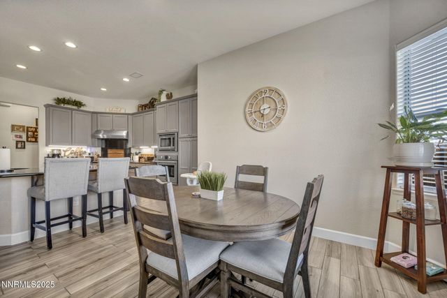 309 Coyote Crossing, Sparks, NV 89441