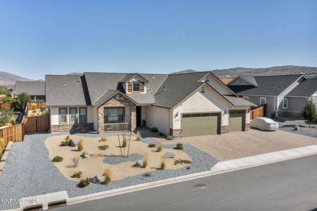 309 Coyote Crossing, Sparks, NV 89441