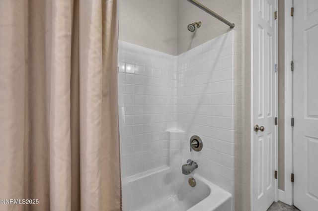 309 Coyote Crossing, Sparks, NV 89441