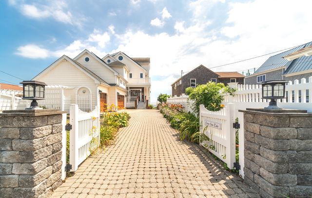 167 Shore Road, Clinton, CT 06413