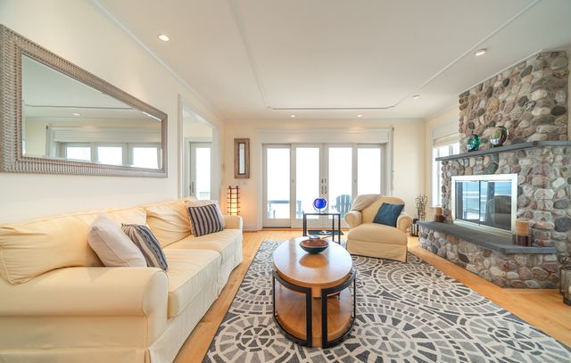 167 Shore Road, Clinton, CT 06413