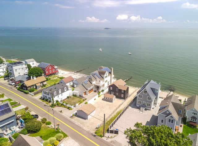 167 Shore Road, Clinton, CT 06413