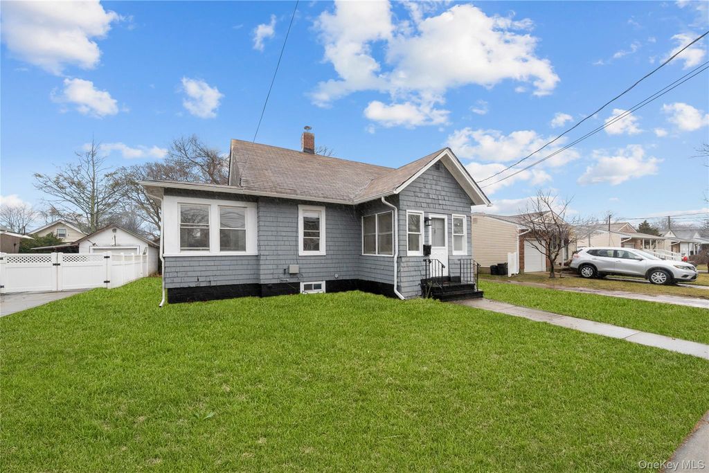 172 Juanita Avenue, Freeport, NY 11520