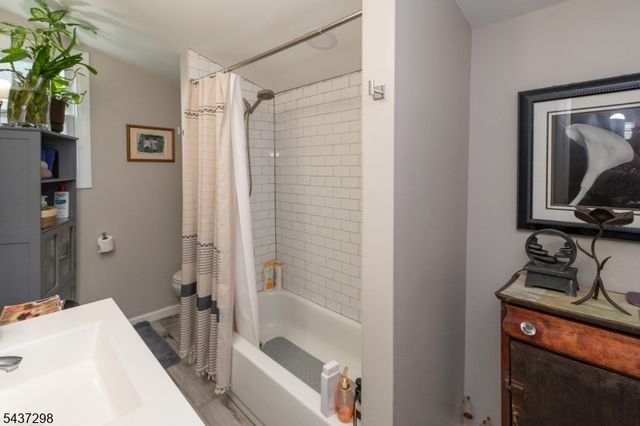 204 Vine St, Roselle Boro, NJ 07203