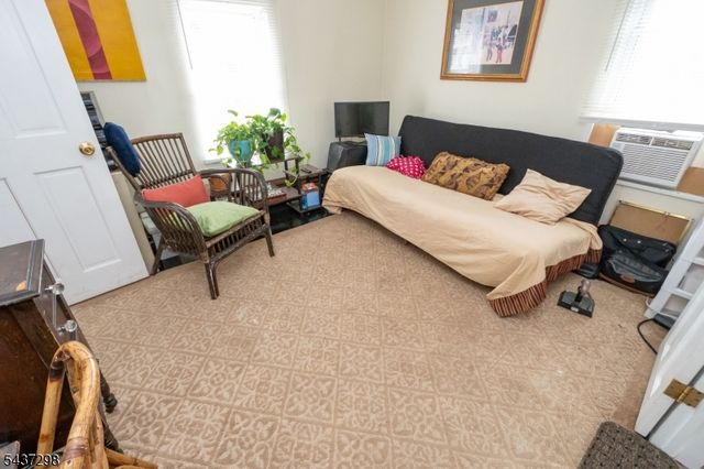 204 Vine St, Roselle Boro, NJ 07203