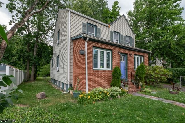 204 Vine St, Roselle Boro, NJ 07203