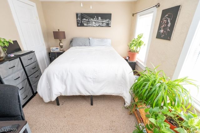 204 Vine St, Roselle Boro, NJ 07203
