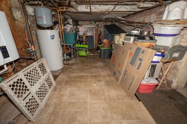 204 Vine St, Roselle Boro, NJ 07203