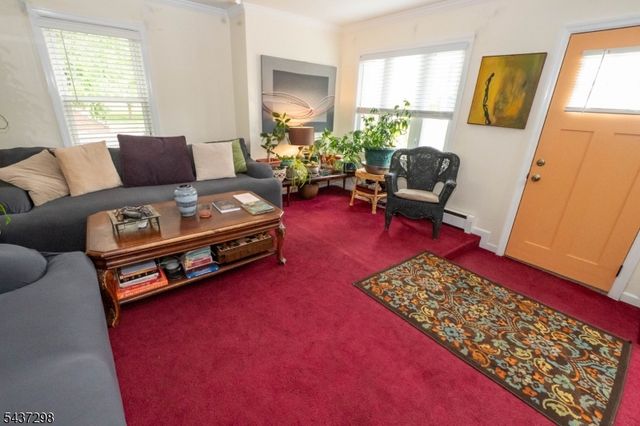 204 Vine St, Roselle Boro, NJ 07203