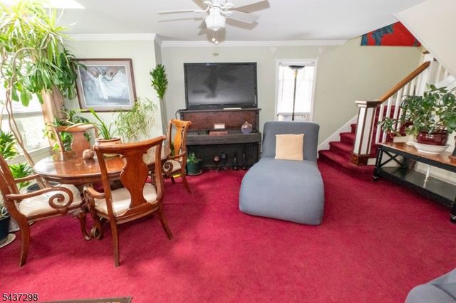 204 Vine St, Roselle Boro, NJ 07203