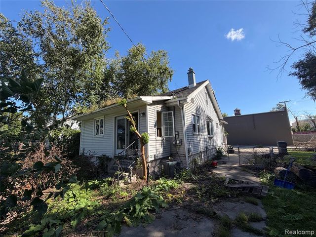 7001 Anthony Street, Dearborn, MI 48126