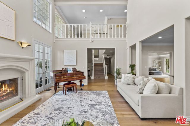 22241 Alizondo Drive, Woodland Hills (los Angeles), CA 91364