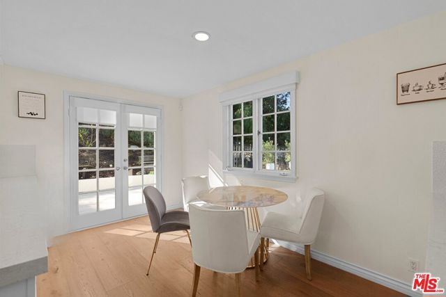 22241 Alizondo Drive, Woodland Hills (los Angeles), CA 91364