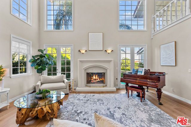 22241 Alizondo Drive, Woodland Hills (los Angeles), CA 91364