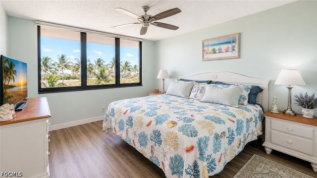 4203 Bay Beach LN 3E, Fort Myers Beach, FL 33931