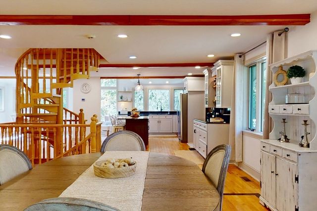 22 Old Cambridge Turnpike, Lincoln, MA 01773