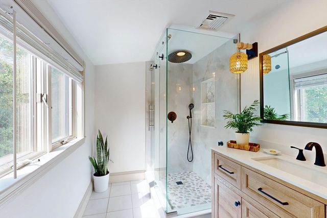 22 Old Cambridge Turnpike, Lincoln, MA 01773