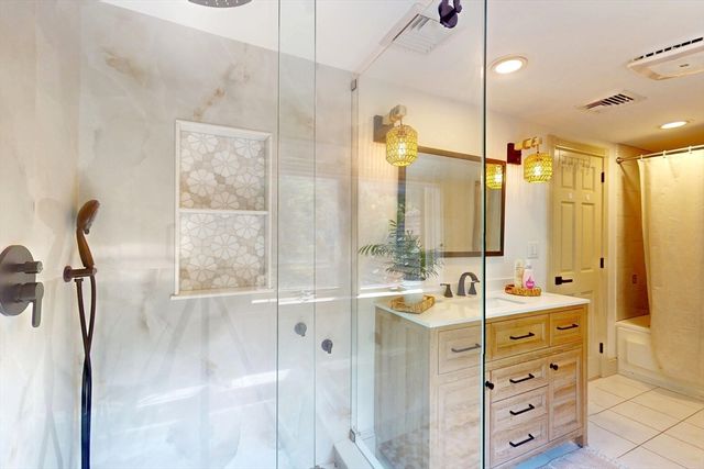 22 Old Cambridge Turnpike, Lincoln, MA 01773