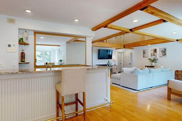 22 Old Cambridge Turnpike, Lincoln, MA 01773