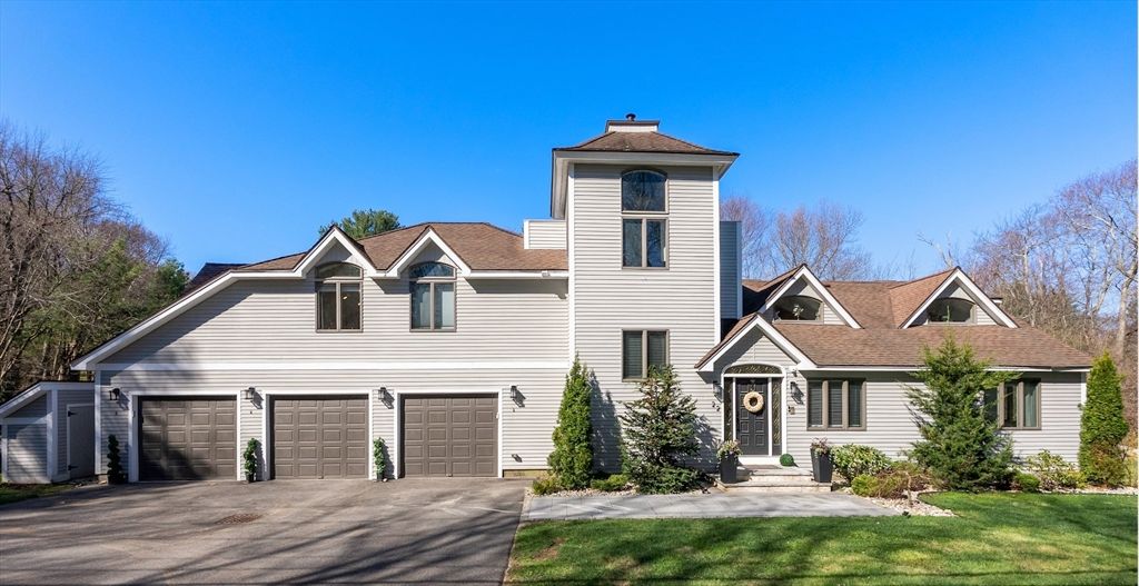 22 Old Cambridge Turnpike, Lincoln, MA 01773