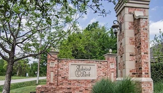 1109 Autumnwood Drive, Azle, TX 76020