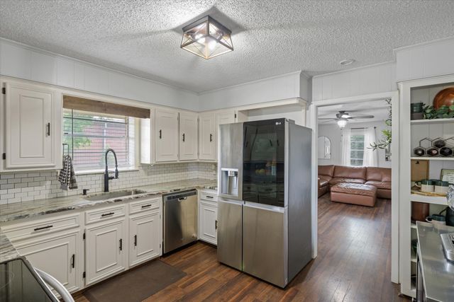 151 W College Street, Canton, TX 75103