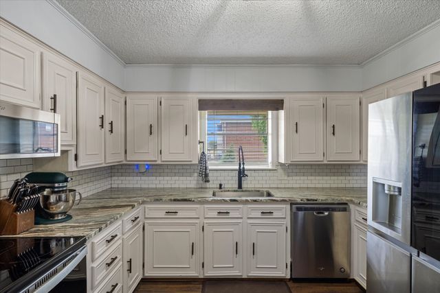 151 W College Street, Canton, TX 75103