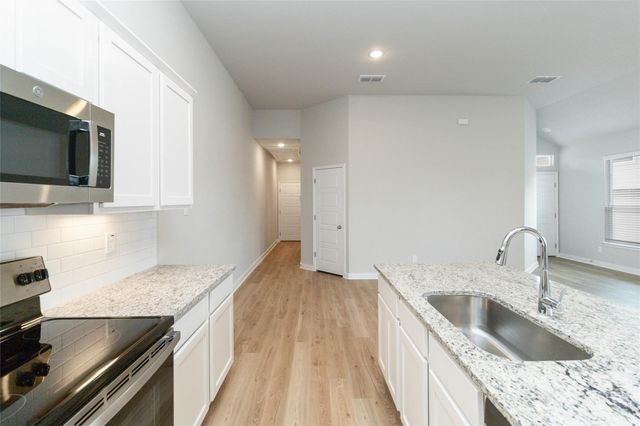 171 Schrader DR B, Buda, TX 78610