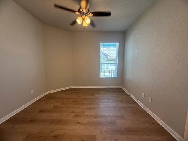 171 Schrader DR B, Buda, TX 78610