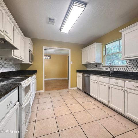 7828 Koko Place, Diamondhead, MS 39525