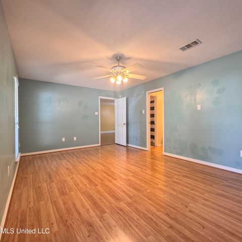 7828 Koko Place, Diamondhead, MS 39525