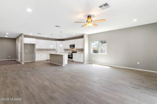 2806 W Jacinto Street, Tucson, AZ 85745