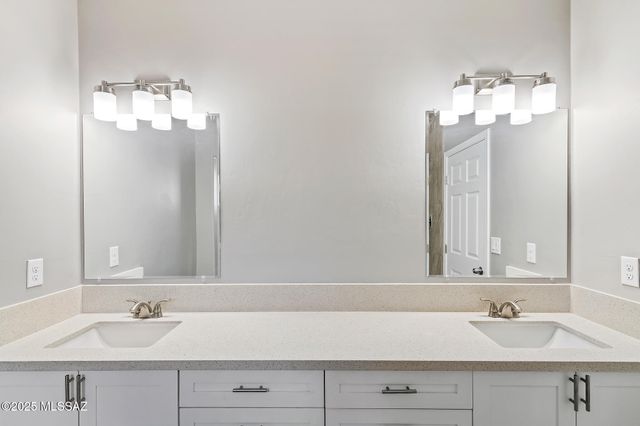 2806 W Jacinto Street, Tucson, AZ 85745