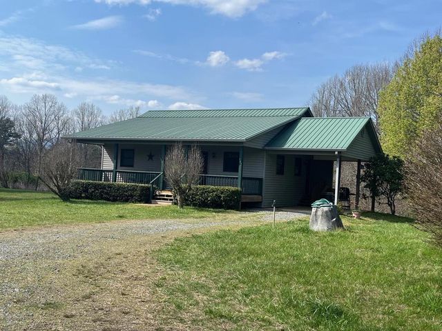 142 Arrowhead Trail, Hayesville, NC 28904