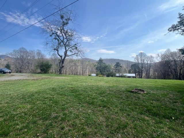 142 Arrowhead Trail, Hayesville, NC 28904