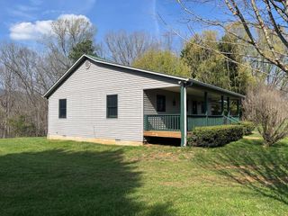 142 Arrowhead Trail, Hayesville, NC 28904