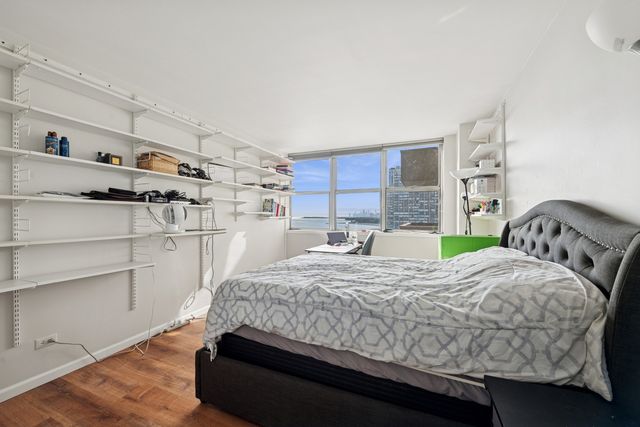 6301 N Sheridan Road 14E, Chicago, IL 60660