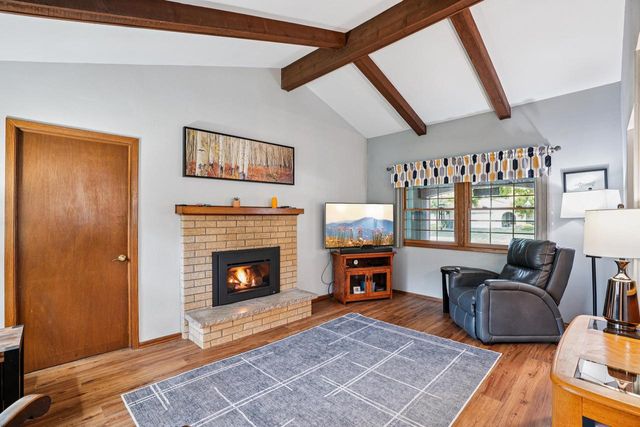 6074 S 33rd STREET, Greenfield, WI 53221